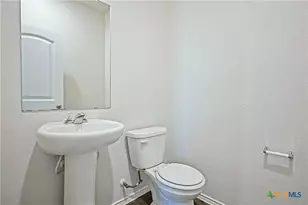 884 Armadillo Dr, Seguin, TX 78155 - Photo 11