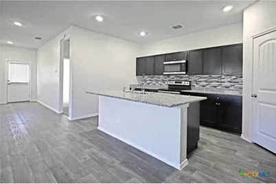 884 Armadillo Drive, Seguin, TX 78155 - Photo 5