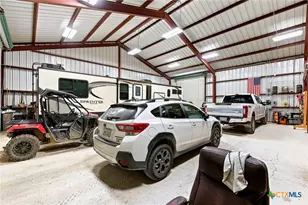 463 Co Rd 436, Thorndale, TX 76577 - Photo 35