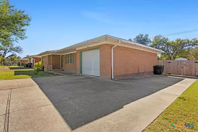 2014 S 47th Street, Temple, TX 76504 - Photo 9