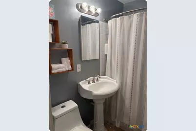 284 Perryman Street, New Braunfels, TX 78130 - Photo 25