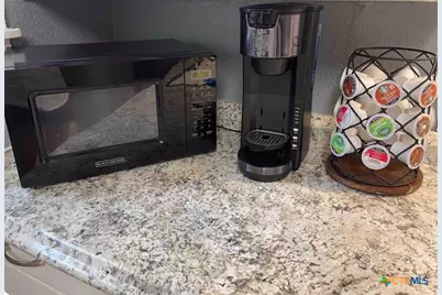 284 Perryman Street, New Braunfels, TX 78130 - Photo 13