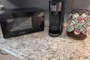 284 Perryman St, New Braunfels, TX 78130 - Photo 13