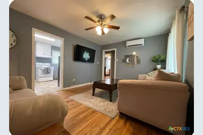 284 Perryman Street, New Braunfels, TX 78130 - Photo 5