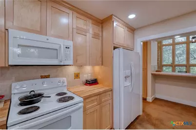 123 Bowie Trail, Luling, TX 78648 - Photo 15