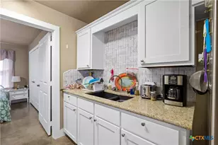 1235 Honor Ln, Temple, TX 76501 - Photo 9