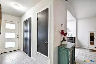 937 Sundance St, New Braunfels, TX 78130 - Photo 9