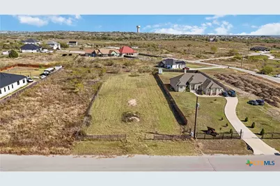 154 Burrobrush Street, Niederwald, TX 78640 - Photo 5