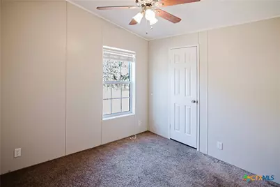 204 W Texas Street, Cuero, TX 77954 - Photo 21