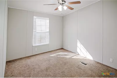 204 W Texas Street, Cuero, TX 77954 - Photo 17