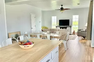 3109 Diane St, Port Bolivar, TX 77650 - Photo 9