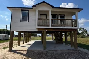 544 Buckskin Dr, Palacios, TX 77465 - Photo 5