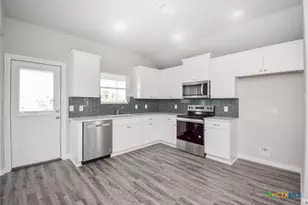 544 Buckskin Dr, Palacios, TX 77465 - Photo 17