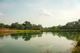 190 Turnaround Rd, Seguin, TX 78155 - Photo 17