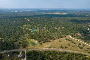 190 Turnaround Rd, Seguin, TX 78155 - Photo 29