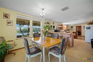 190 Turnaround Rd, Seguin, TX 78155 - Photo 11