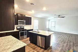 181 Harley Hay, Cibolo, TX 78108 - Photo 3