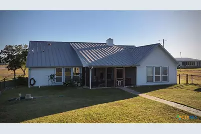 15 Alley Way, Port Lavaca, TX 77979 - Photo 5