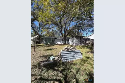 878 E Torrey Street, New Braunfels, TX 78130 - Photo 3