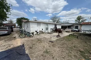 145 N Kowald Ln, New Braunfels, TX 78130 - Photo 3