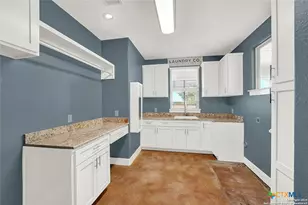 3498 Co Rd 215, Falls City, TX 78113 - Photo 23