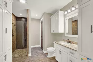 3498 Co Rd 215, Falls City, TX 78113 - Photo 21