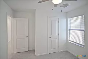 11822 Bluebell Rdg, Converse, TX 78109 - Photo 19