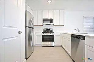 11822 Bluebell Rdg, Converse, TX 78109 - Photo 3