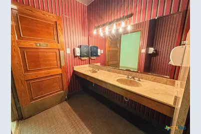 202 E Forrest Street, Victoria, TX 77901 - Photo 29