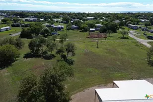 407 Oakland Ave, Seadrift, TX 77983 - Photo 15