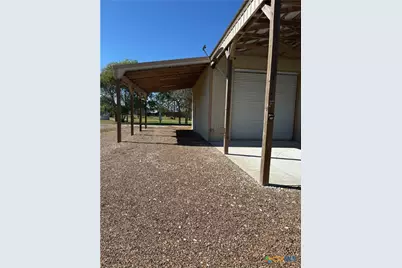 407 Oakland Avenue, Seadrift, TX 77983 - Photo 7