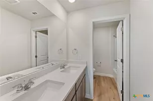 745 Whitman St, New Braunfels, TX 78130 - Photo 7