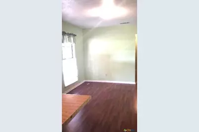 910 E Avenue I, Lampasas, TX 76550 - Photo 21