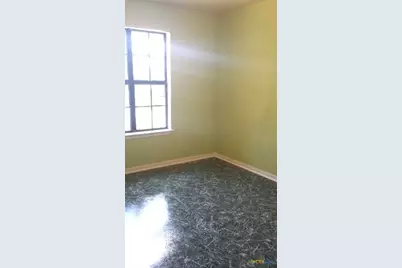 910 E Avenue I, Lampasas, TX 76550 - Photo 19