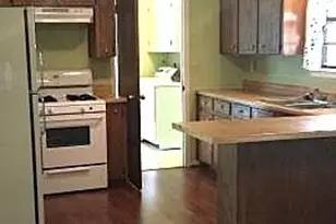 910 E Ave I, Lampasas, TX 76550 - Photo 7