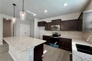 2566 Settlers Oak Dr, Belton, TX 76513 - Photo 11