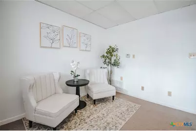 305 N Laurent Street, Victoria, TX 77901 - Photo 11