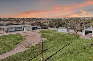 194 Panorama Ln, Victoria, TX 77905 - Photo 5