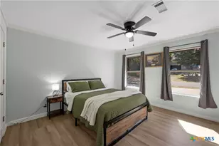 5307 E Lakeshore Dr, Belton, TX 76513 - Photo 23