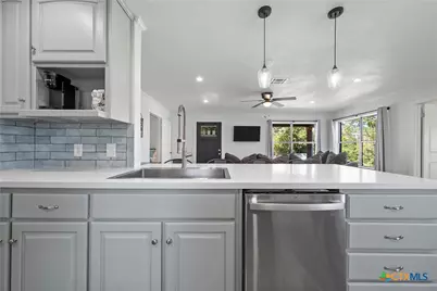 5307 E Lakeshore Drive, Belton, TX 76513 - Photo 3