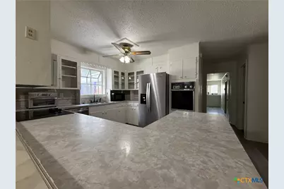 2221 McPherson Drive, Port Lavaca, TX 77979 - Photo 7