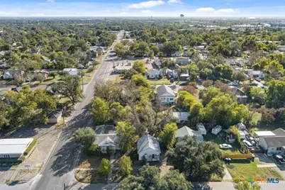 1301 S 13th Street, Temple, TX 76504 - Photo 3