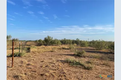 2584 Leissner School Road, Seguin, TX 78155 - Photo 11