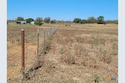 226 Fm 1107, Stockdale, TX 78160 - Photo 17