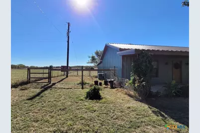 226 Fm 1107, Stockdale, TX 78160 - Photo 5