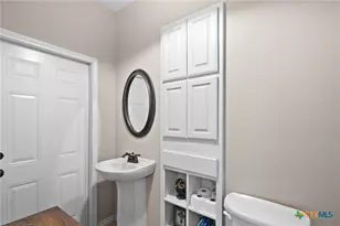 80 Hunters Way, Victoria, TX 77904 - Photo 33