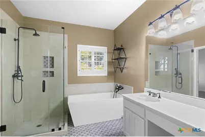 80 Hunters Way, Victoria, TX 77904 - Photo 5