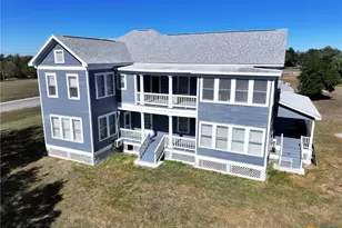 909 Power St, Refugio, TX 78377 - Photo 7