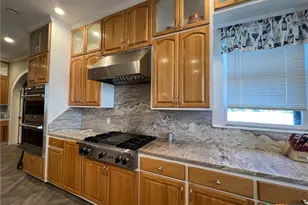 909 Power St, Refugio, TX 78377 - Photo 27