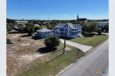 909 Power Street, Refugio, TX 78377 - Photo 3